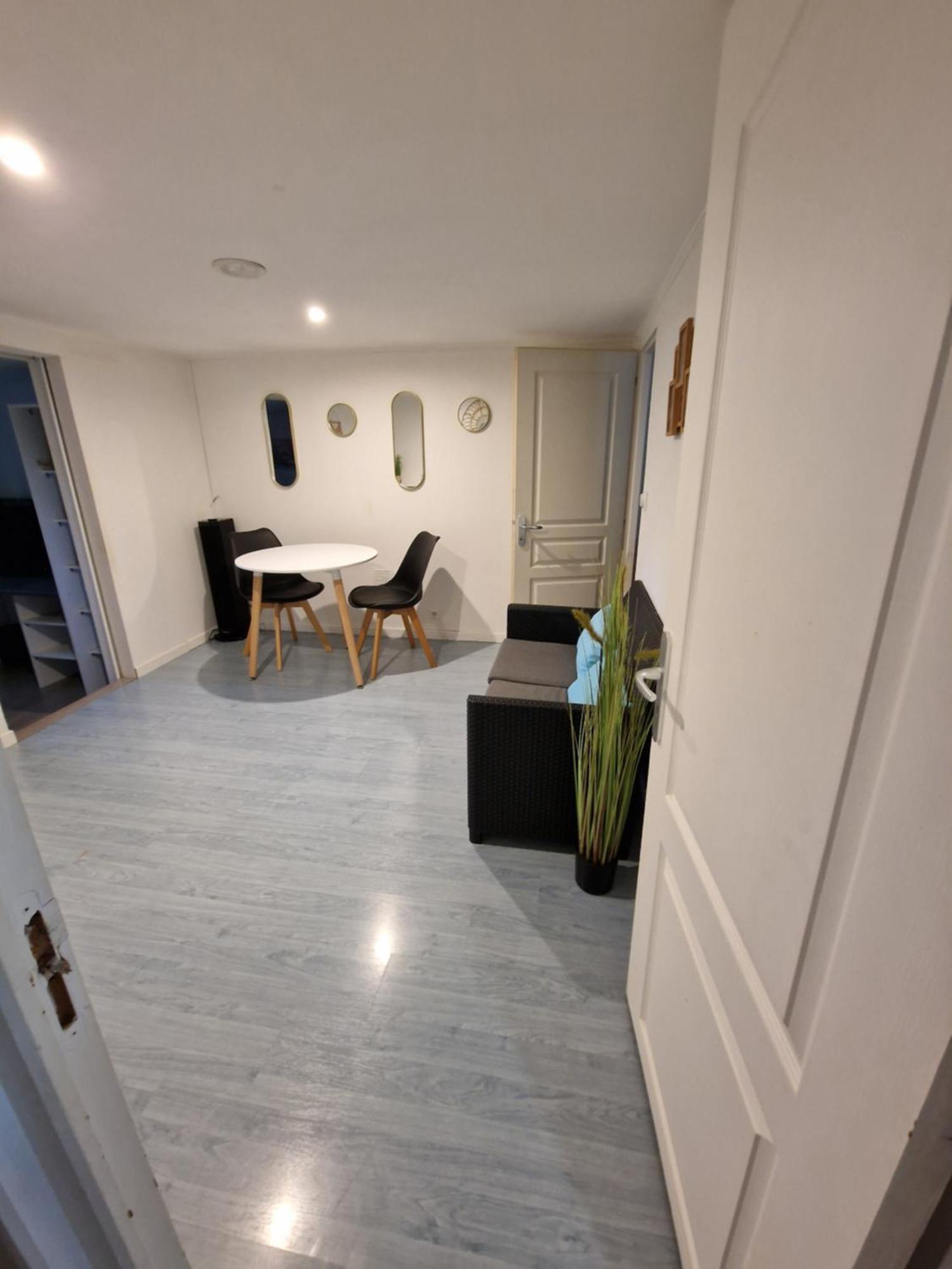 Chambre Chez L Habitant Petit Dejeuner Compris Frejus Exterior photo